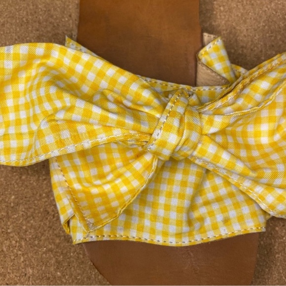 Brother Vellies Yellow Sandals with Playful Bow - Picture 6 of 8